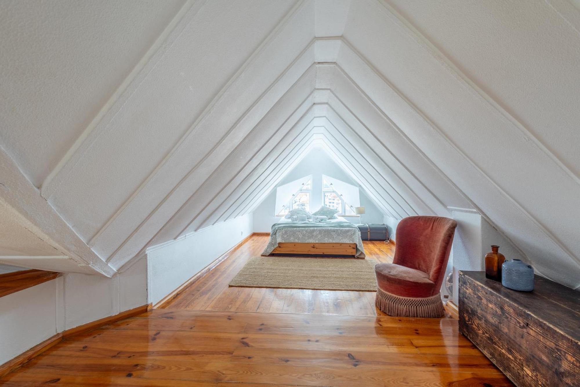 Beguest Bairro Alto City View Apartment Lisbon Bagian luar foto